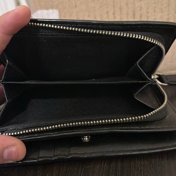 Marc Jacobs Black and White Wallet (used) - Picture 4 of 4
